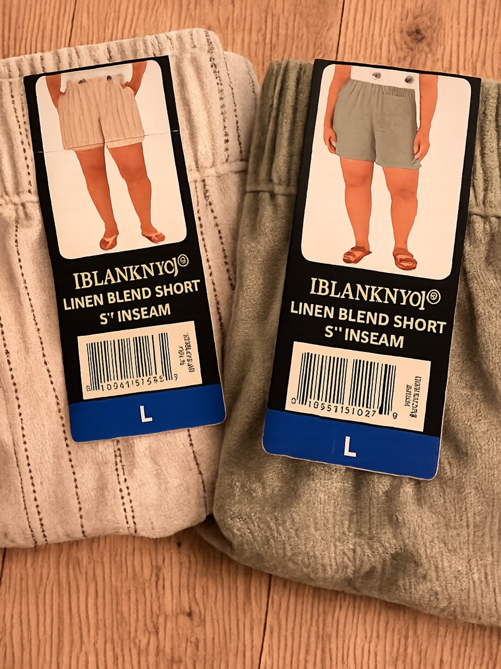 2 Pairs of Blank NYC Linen Blend Shorts in Cream Stripe & Sage Green Sz L